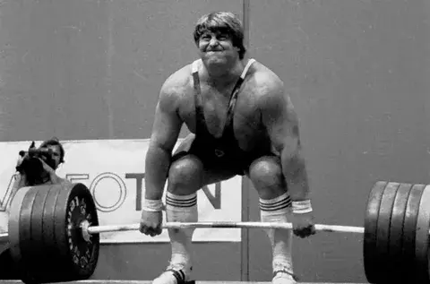 Самый сильный человек на Земле: Мировые рекорды и выдающиеся достижения