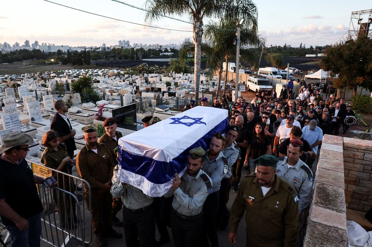На фотографиях: Смертельные столкновения в Израиле и секторе Газа