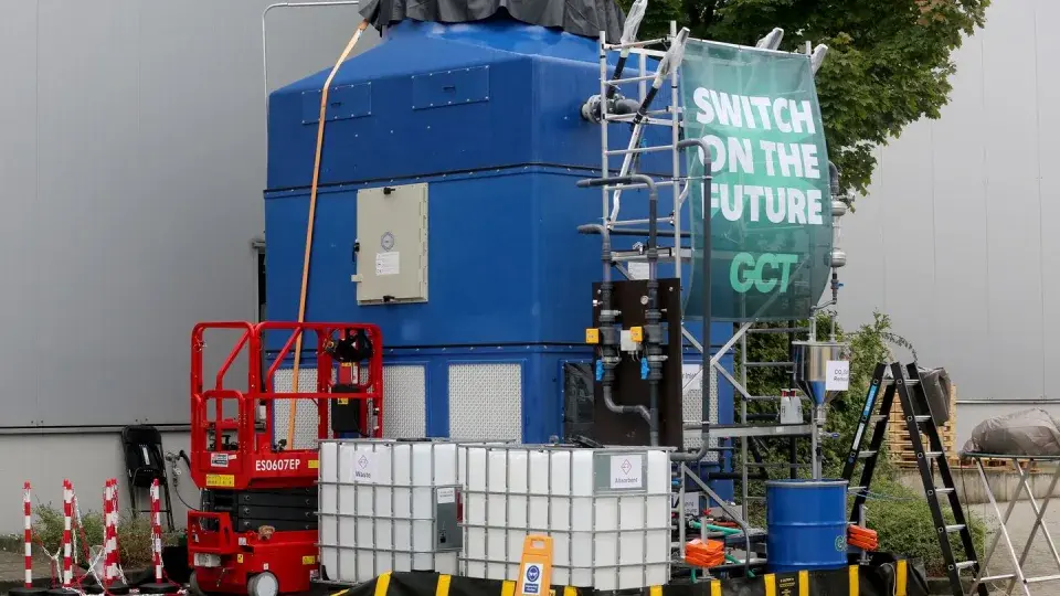 Новая технология в Германии: "CO2-пылесос" улавливает углекислый газ непосредственно из атмосферы