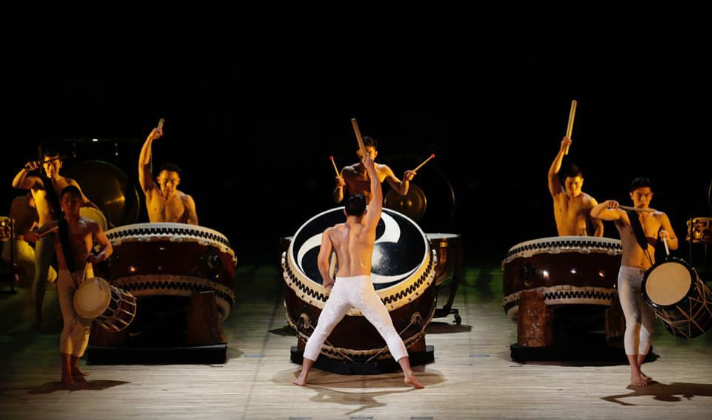 Краткое знакомство с островом Садо (Япония) Немного нихонсю, природы и... Де Ниро? Плюс барабаны тайко!