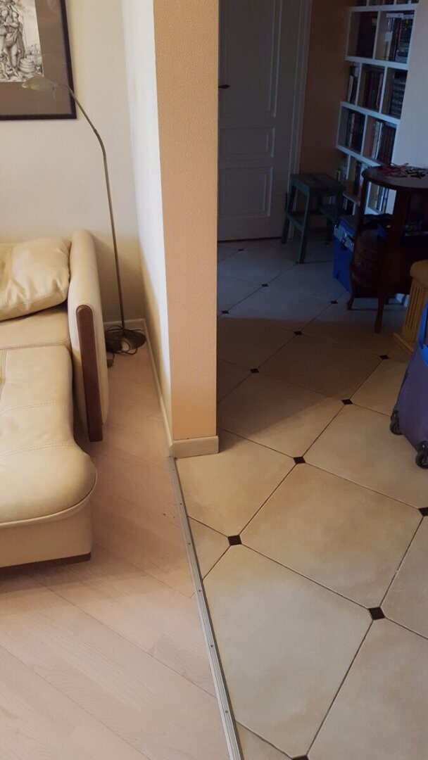 🟥🔞 Шумная вечеринка растянулась на несколько дней. Горы мусора и пустых бутылок - Как я убирала квартиру после "неВИНного застолья" одной компании😱