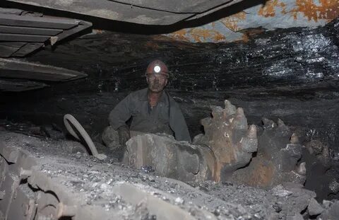 В Карагандинской области в Казахстане произошла авария на шахте.