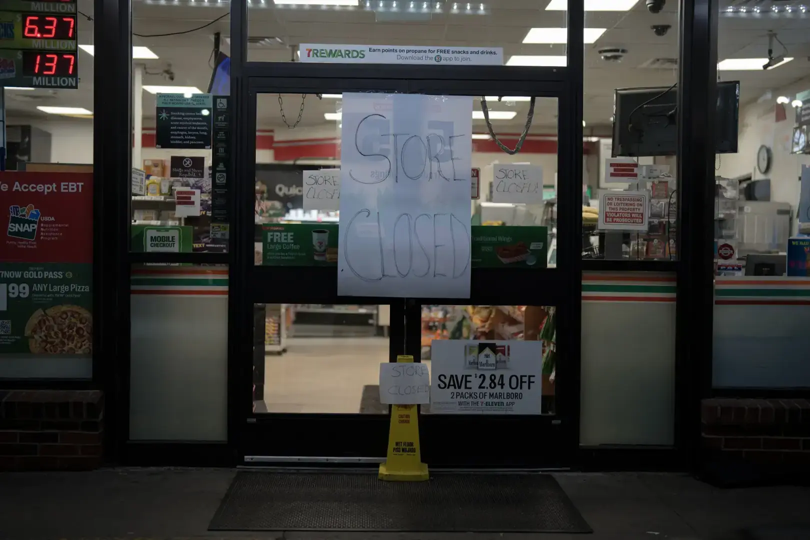 ‘Льюистон Стронг’: после массовых расстрелов жители проявляют выдержку