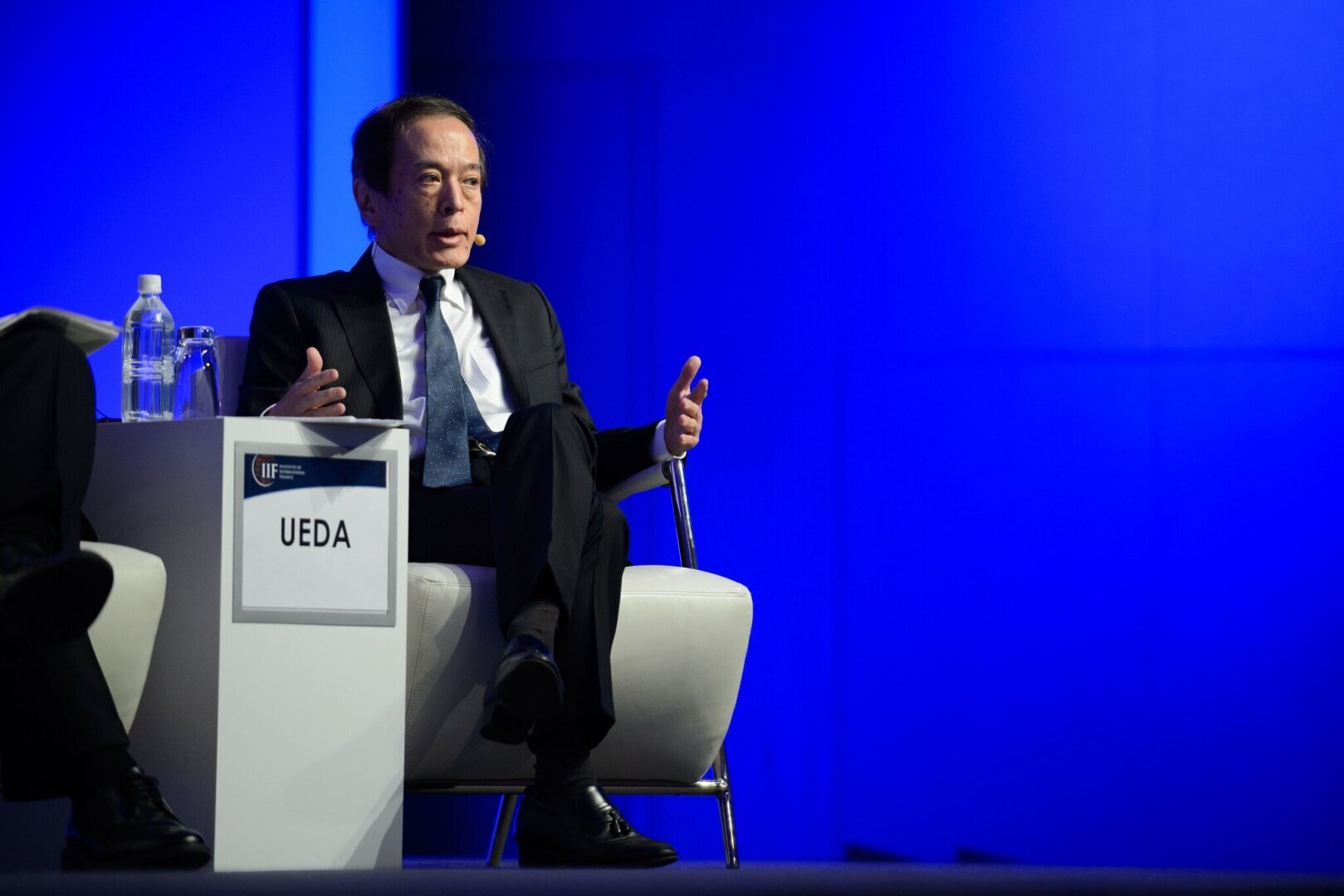 Банк Японии. Шаг в сторону легких денег.