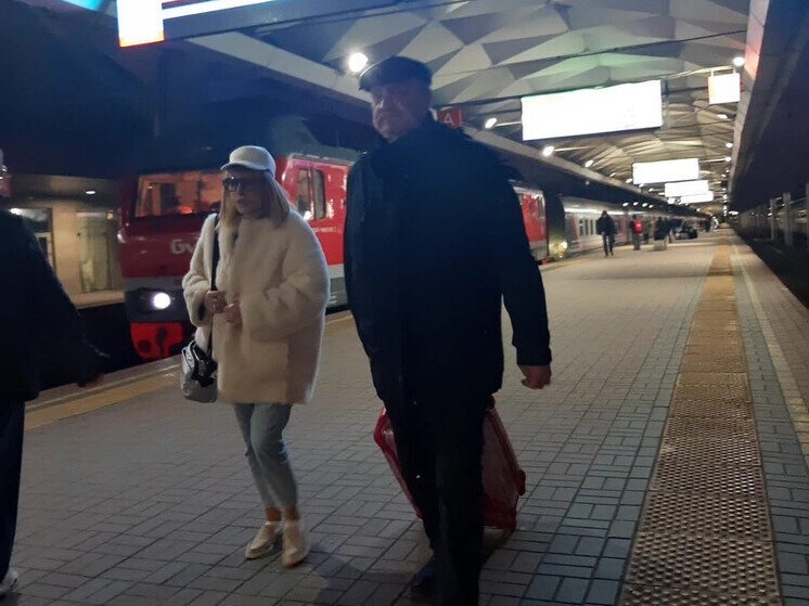 Пугачева приехала в Россию без Галкина<span style=