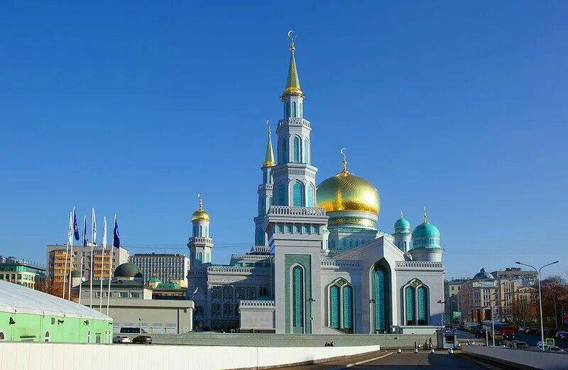 По замыслу Путина продолжим строить храмы..