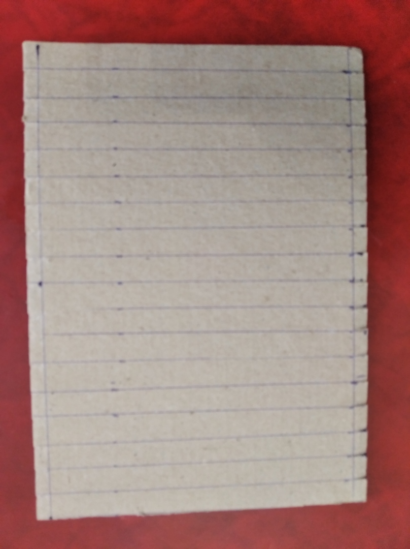 Пряжа нитки, картон и немного терпения - выйдет отличный коврик