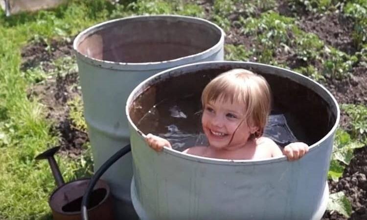 Купались в бочке в детстве?