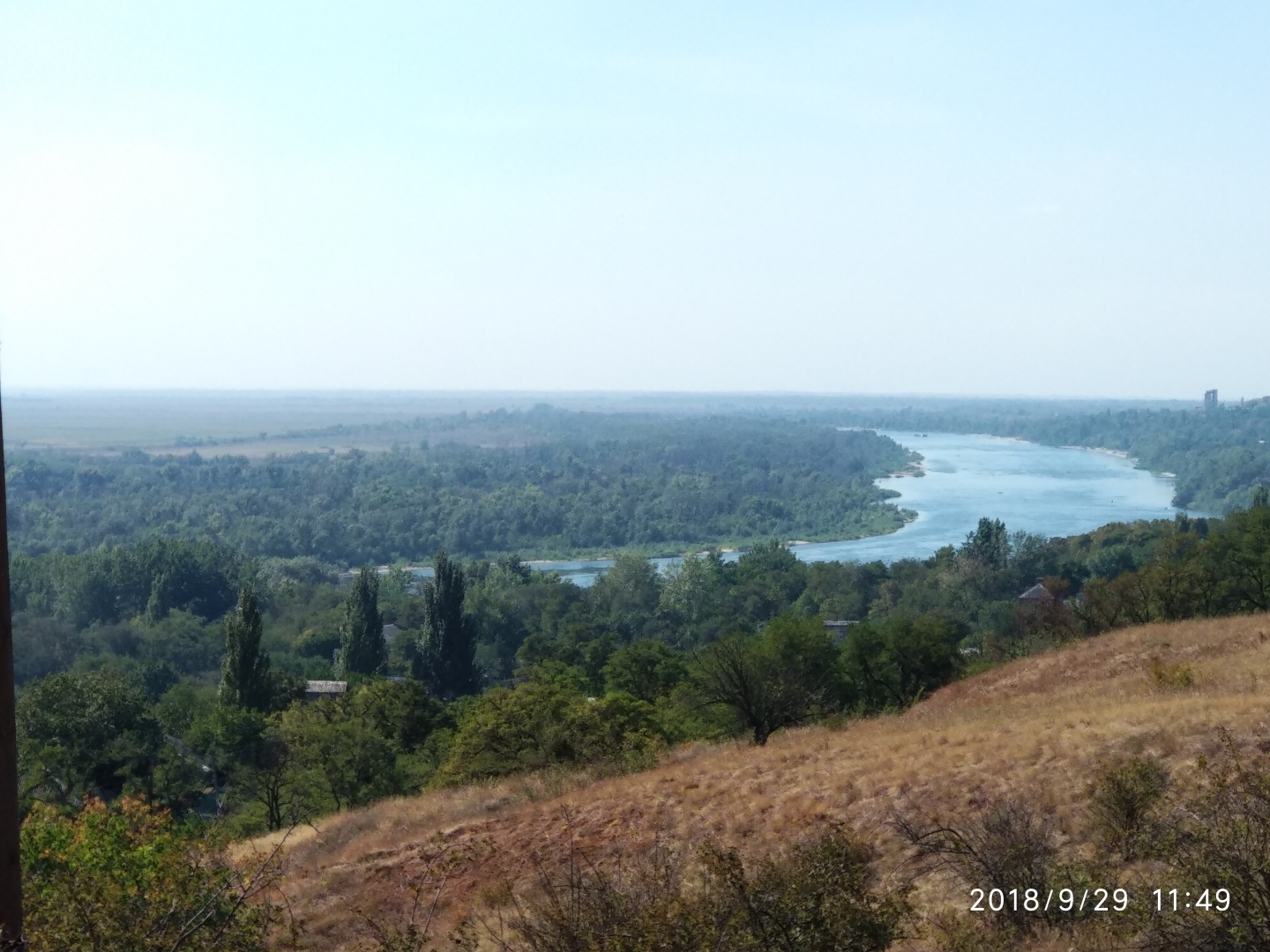 Рекомендую всем побывать на фестивале "Донская лоза" в хуторе Пухляковском Ростовской области. Впечатляемо, незабываемо и весело!