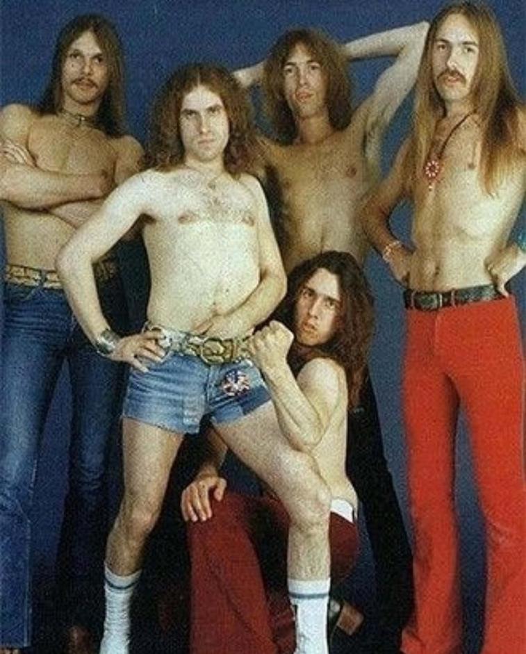 Смешные и неуклюжие музыкальные группы США 80-90 гг