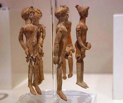 Куклы: эволюция от древности до наших дней