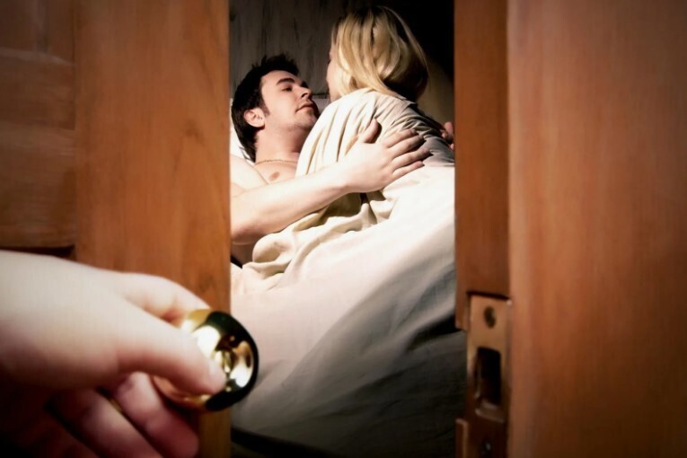 А Вы бы простили измену любимому человеку ???