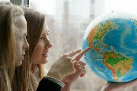 Сказка о жизни за границей.