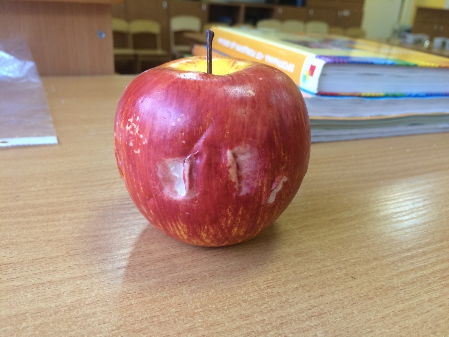 А я верю в домовых, и всё тут!