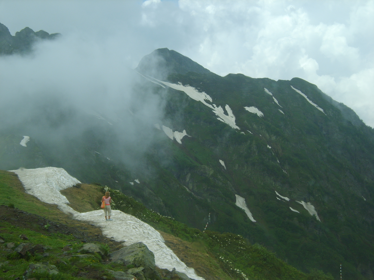 Гора Аибга. Наша экскурсия. Заснеженные вершины, альпийские луга и чистейший горный воздух!