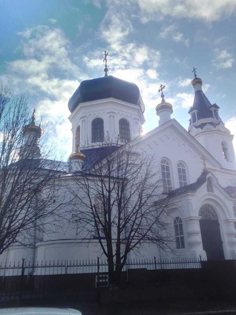 Храм во имя Святого Архистратига Божия Михаила в г. Новочеркасске.