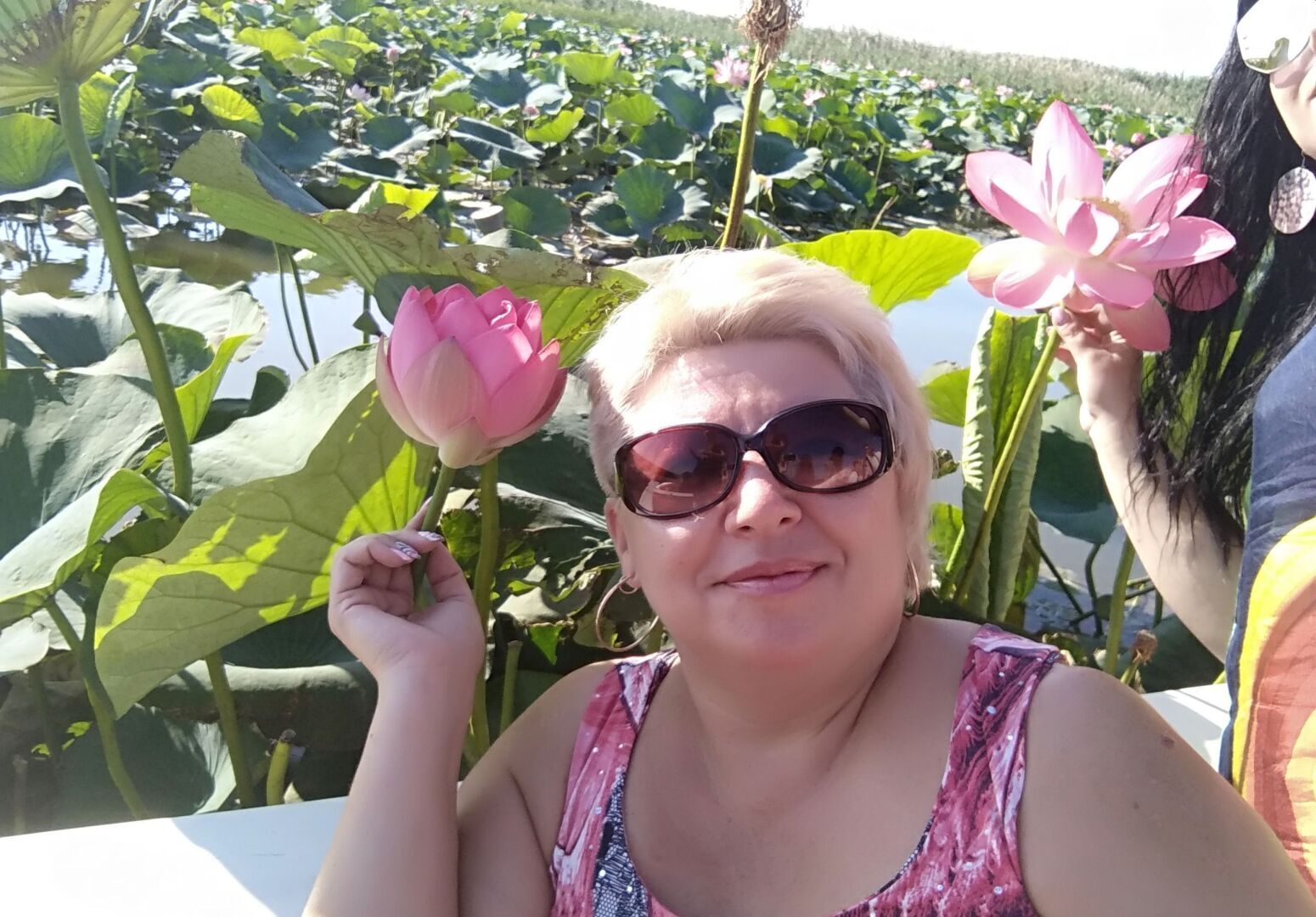 Есть места в России, где супер красиво и одно из таких мест "Долина Лотосов"