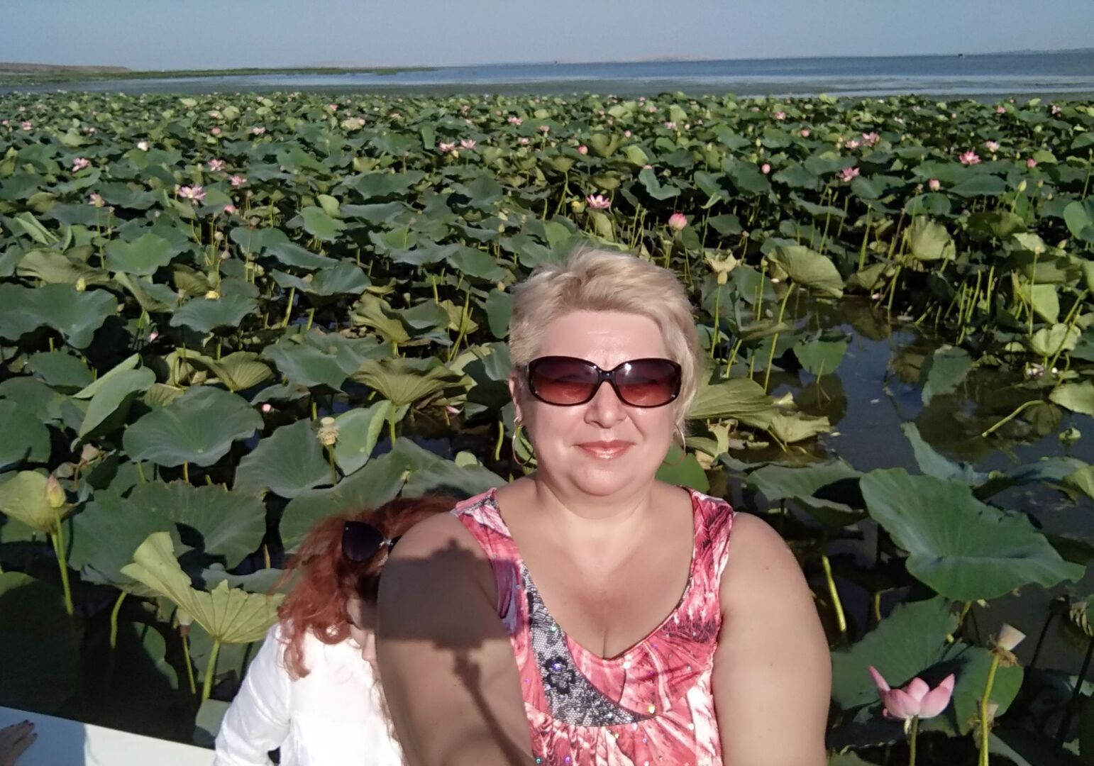 Есть места в России, где супер красиво и одно из таких мест "Долина Лотосов"