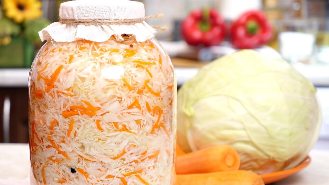 Время квасить капусту.