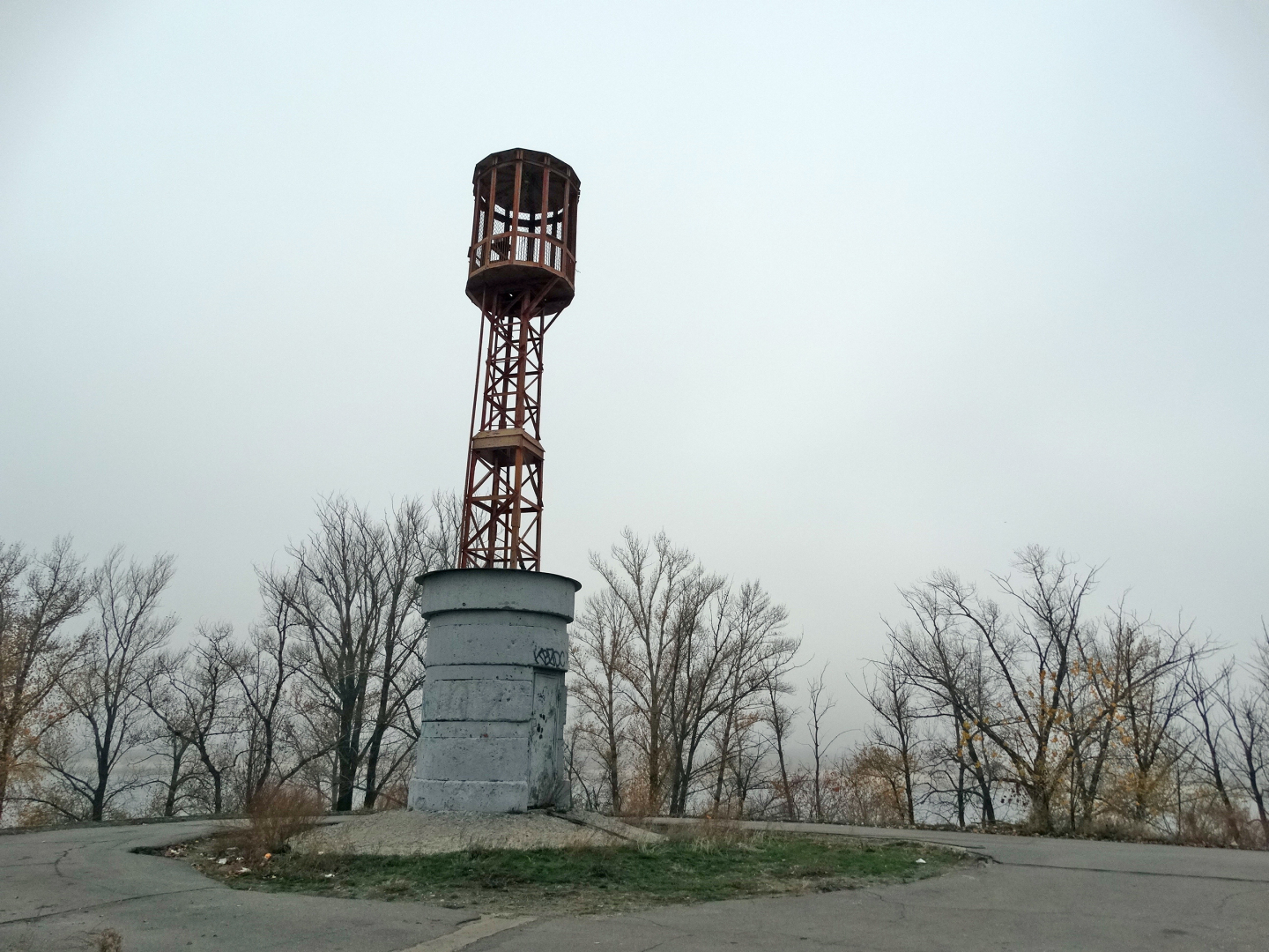 Маяк, Волга и дачи