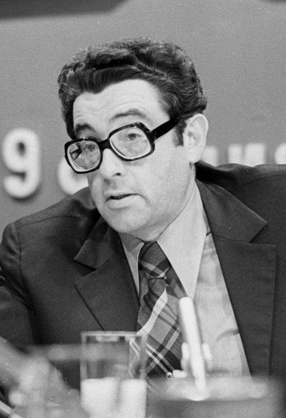 В Еврошопе качество товаров было так себе! Хорошо что закрылись. 1990-е.