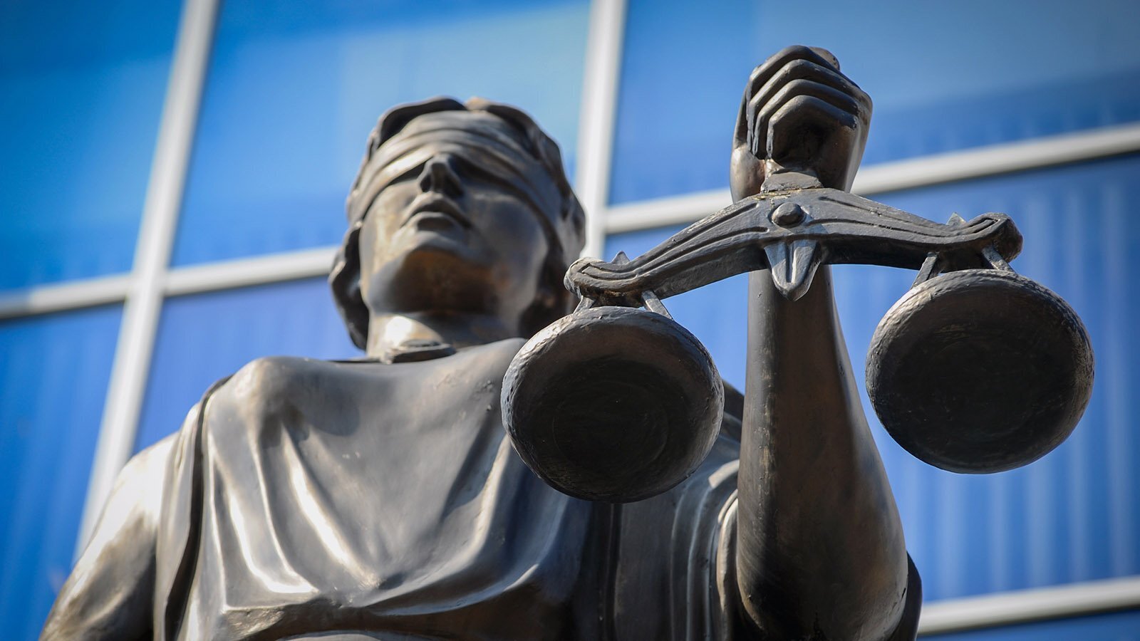 Преступления, изменившие закон: развитие правовой системы