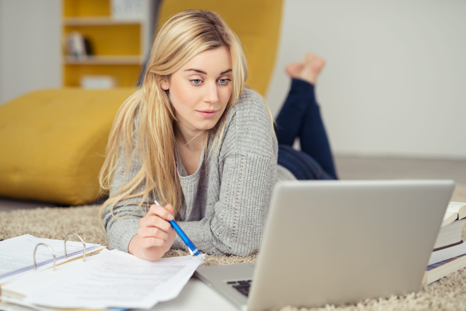 Будущее образование: Как выбрать подходящий онлайн-курс для своего успеха