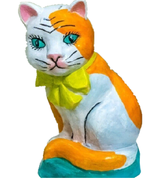 Какой реквизит объединяет кадры из трёх популярных советских фильмов?