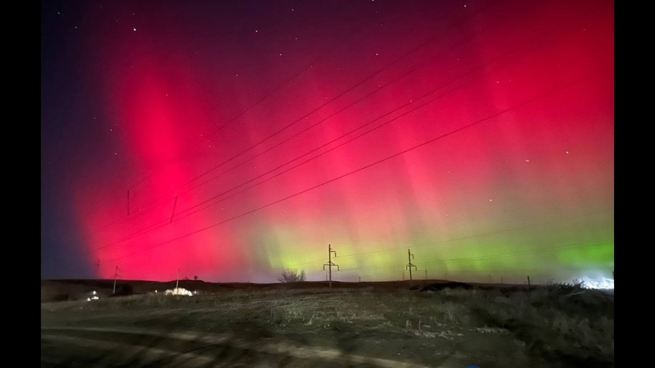Не северное сияние на юге России.