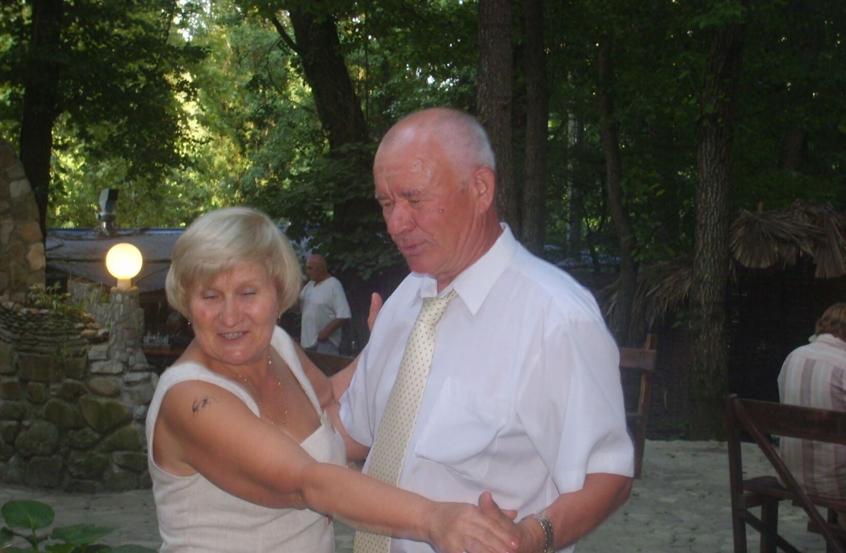 Мнение: когда старики играют свадьбу и собираются в свадебное путешествие – это позорно