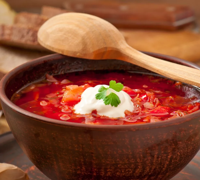 История возникновения борща: знаменитый суп с глубокими корнями в истории