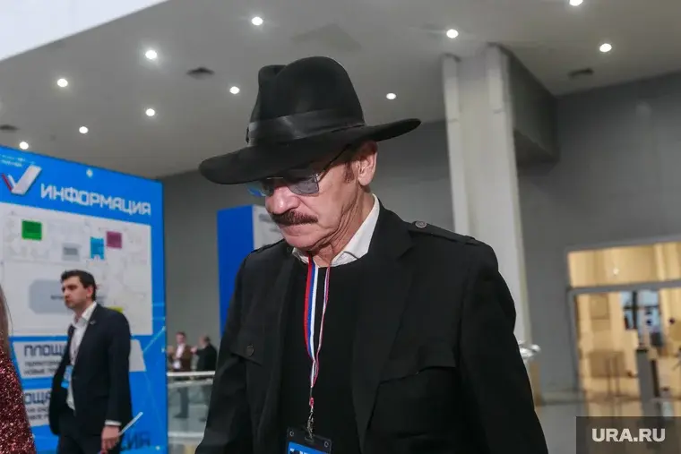 Михаил Боярский попал в больницу