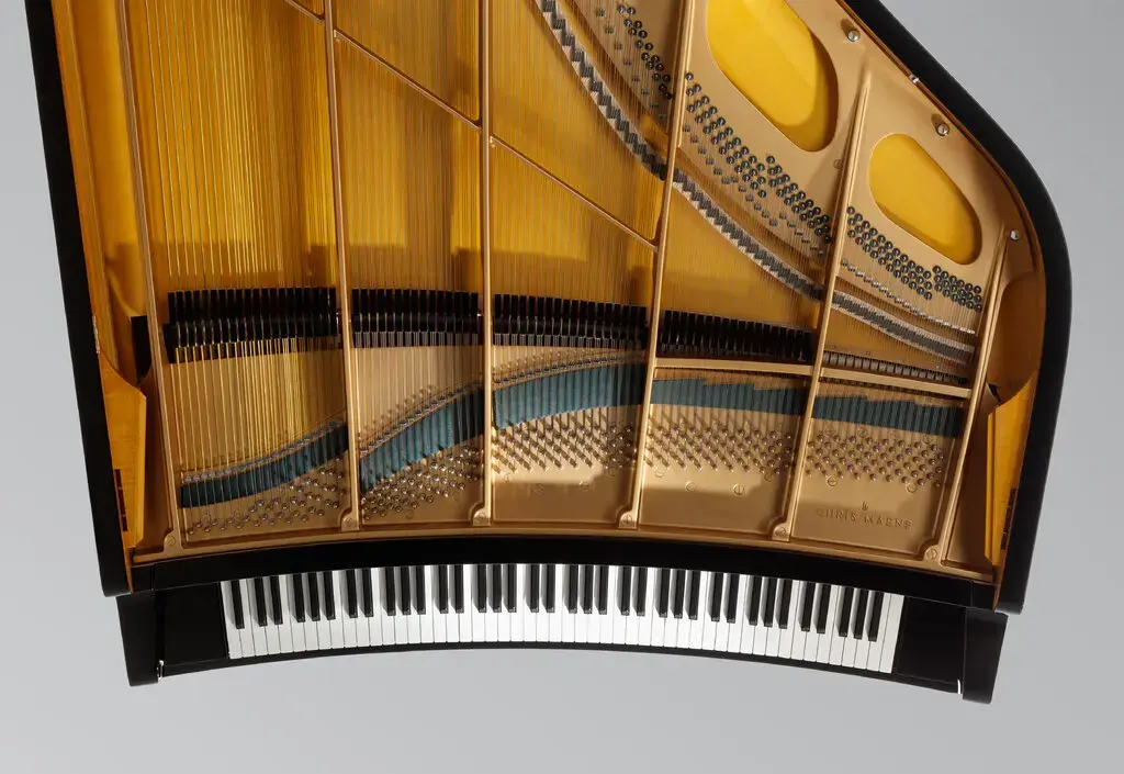 Фортепиано с изогнутой клавиатурой станет звездой Карнеги-холла