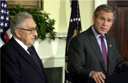 Генри Киссинджер, определявший мировые дела при двух президентах, умер в возрасте 100 лет