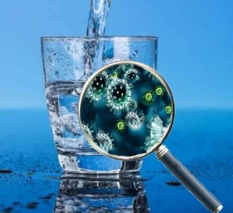 Как избежать неприятных микробов в бассейне ?