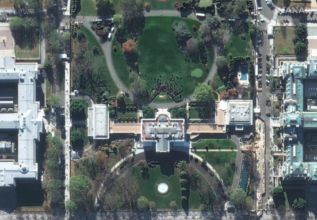 Северная Корея утверждает, что ее спутник сфотографировал Белый дом.