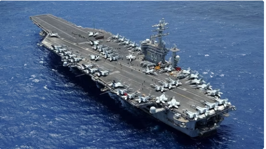 Военные и коммерческие суда США атакованы дронами в Красном море