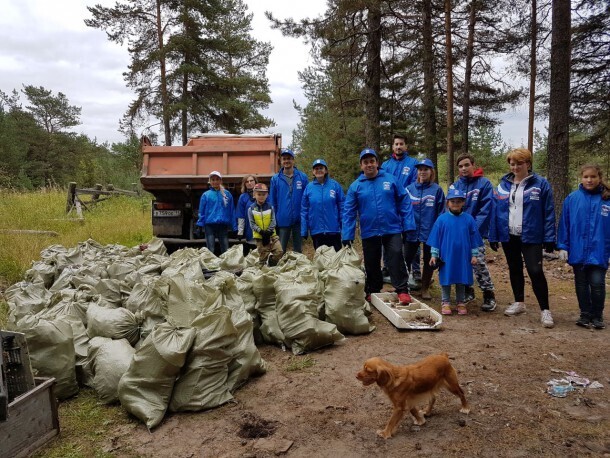 Мусорную реформу запустили в январе 2019 г. А воз мусора и ныне там!