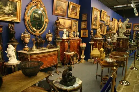 Антикварные магазины: искусство торговли прошлым