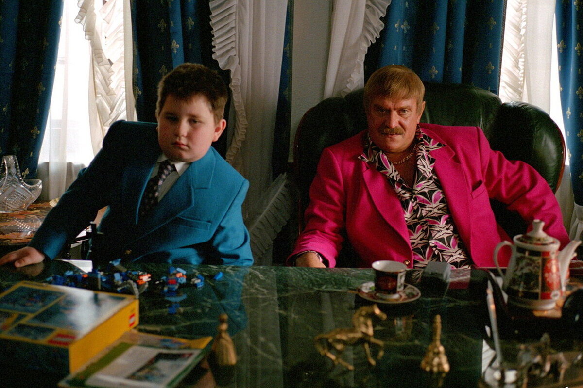 Лихие 90-е: жить прямо здесь и сейчас