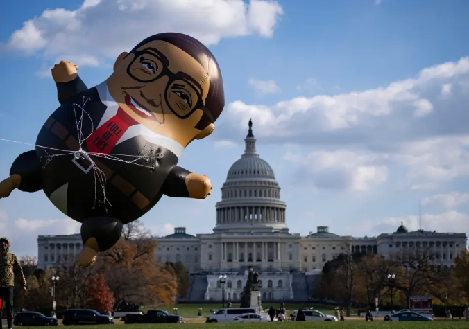 Изгнанный из Конгресса Джордж Сантос снимется в фильме HBO.