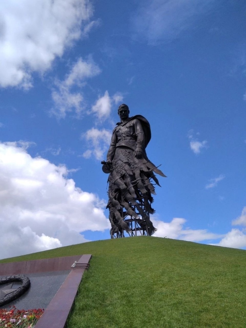 Памятник во Ржеве. Эмоции, которые не купишь