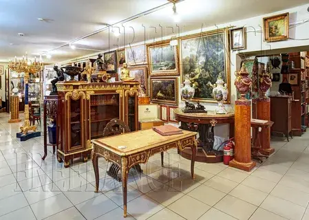 Антикварные магазины: искусство торговли прошлым