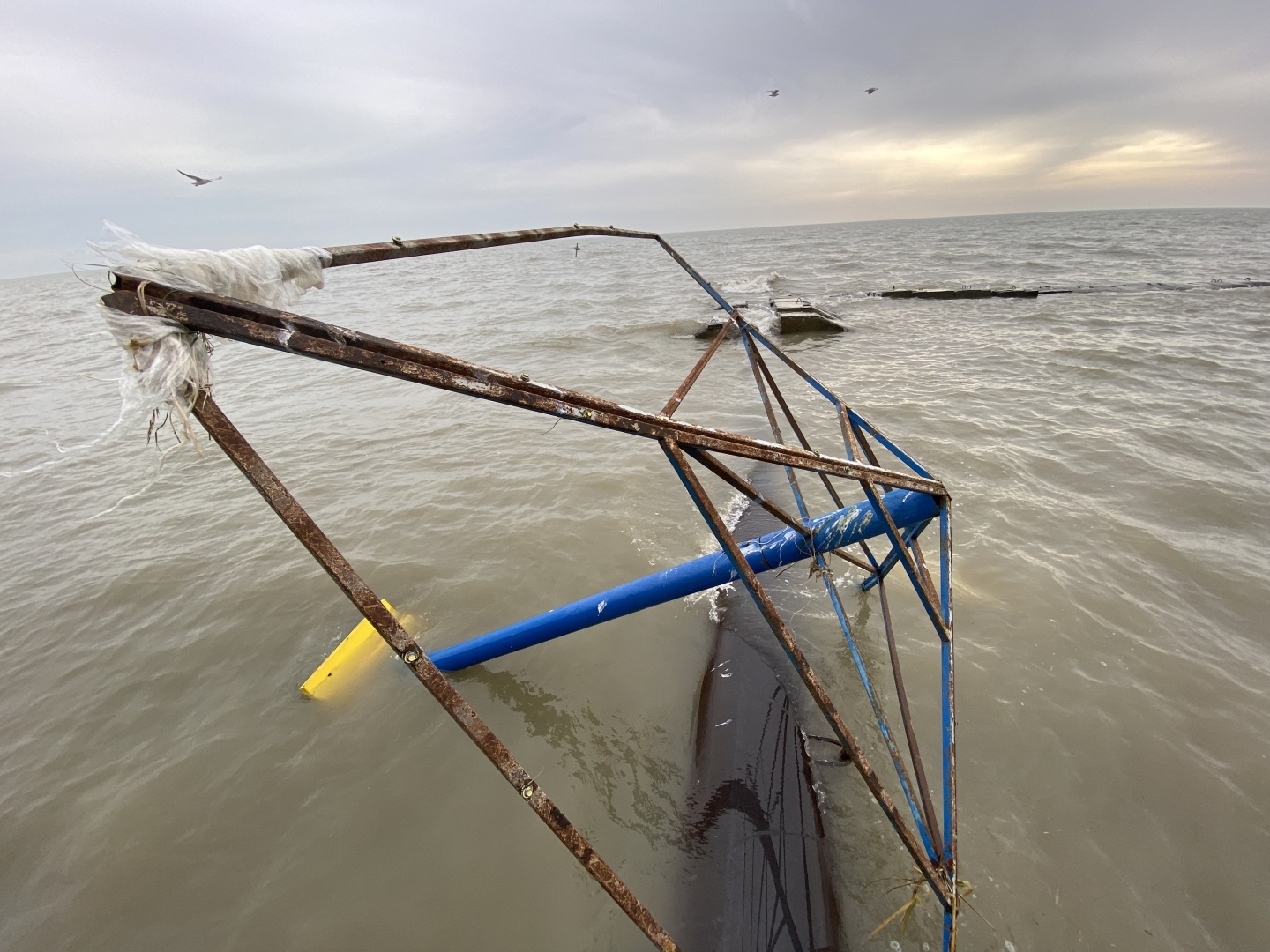 Посетил город Таганрог после недавнего шторма. Шокирующая картина. Набережных больше нет.