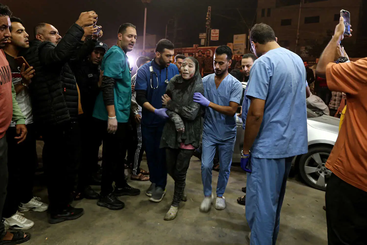 Война между Израилем и ХАМАС Израильские войска входят в крупнейший город Южной части Газы на фоне роста опасений за гражданское население