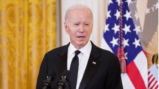 «Я не уверен, что буду баллотироваться…», — говорит Джо Байден инвесторам по мере приближения президентских выборов 2024 года.