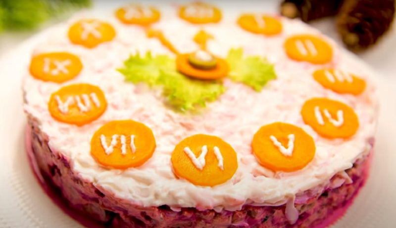 Очень вкусный новогодний салат « Пять минут»