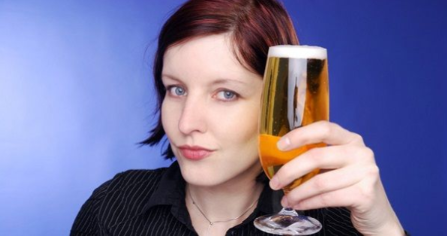 10 причин, почему пить пиво полезно, его свойства и польза.