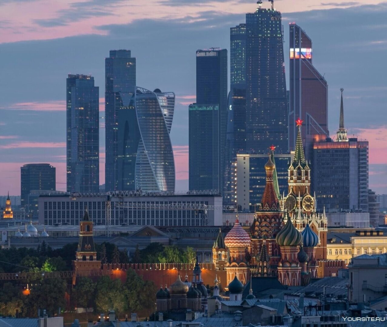 Это будет самый лучший город. Москва Москоу Сити. Площадь Москоу Сити. МГУ И Москва Сити. Вид на Москву с Кремлем и Москоу Сити.