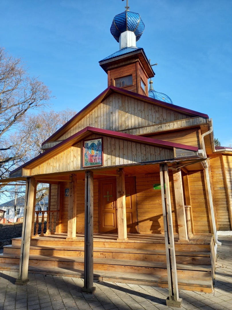 Решила отнести свою ненужную одежду в церковь для нуждающихся – пожалела